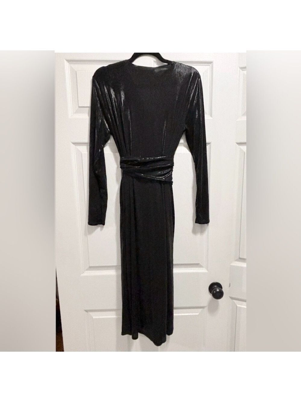 Smash+Tess Confidence Wrap Midi Dress NWT Black Metallic Size Medium NEW - Picture 7 of 11